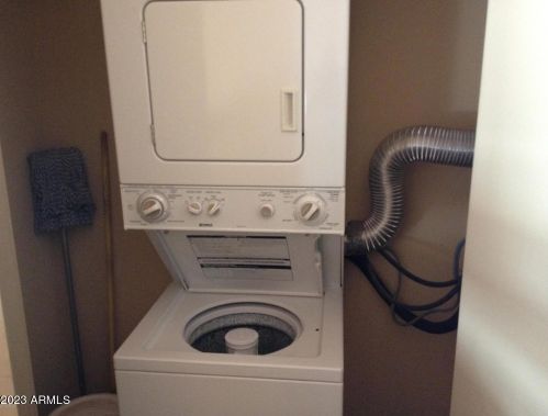 3131 Cochise Dr, Phoenix AZ 85051-1353 exterior