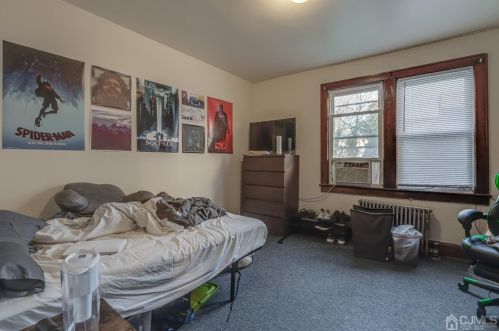 49 Guilden St, New Brunswick NJ 08901-1743 exterior