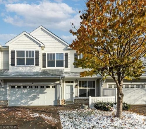 3033 Chamberlin St, Saint Paul, MN 55109-5618