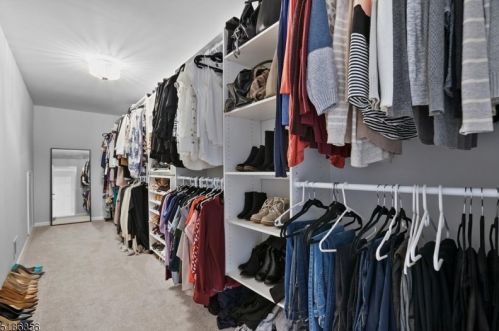 24 Dorset Dr, Hackettstown NJ  07840-5010 exterior