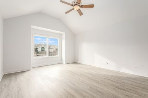 187 Mayo Ct, Elmhurst IL  60126-5158 exterior