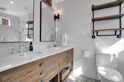 1941 Carleton Dr, Turlock CA 95382-2112 exterior