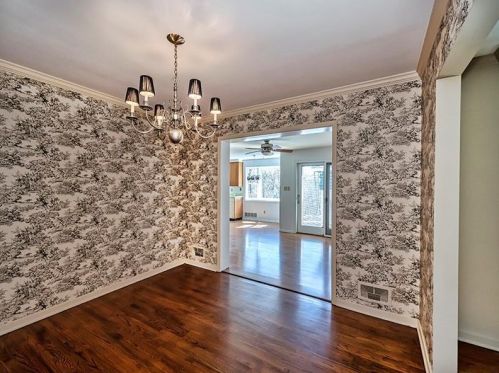 590 Clemson Dr, Pittsburgh PA 15243-1736 exterior