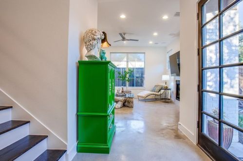 3823 Greenville Ave, Dallas TX  75206-5313 exterior