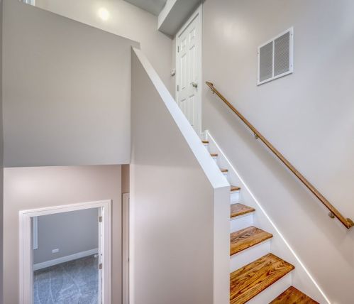 5527 Haddon Ave, Chicago IL  60651-2702 exterior