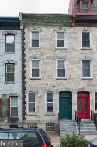 2411 Fairmount Ave, Philadelphia PA  19130-2517 exterior