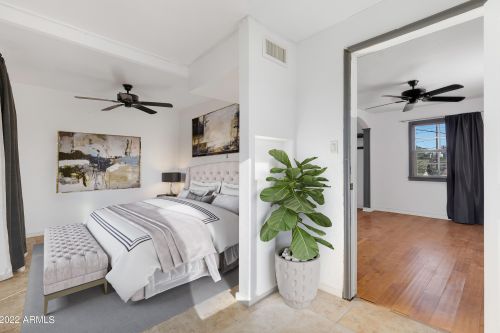 2515 10 St, Phoenix AZ 85020-5821 exterior