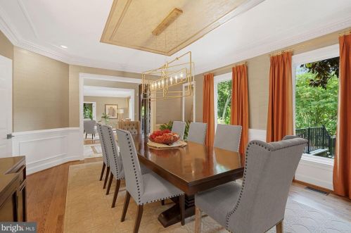 624 Live Oak Dr, Mc Lean VA 22101-1563 exterior