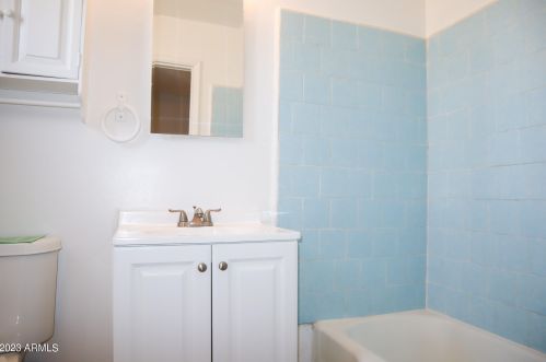 5237 14 Ave, Phoenix AZ 85041-8726 exterior