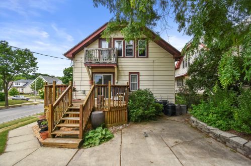 976 58, Milwaukee WI 53214-3367 exterior