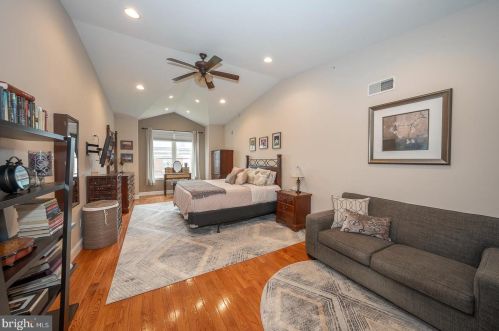 1505 Dickinson St, Philadelphia PA 19146-4830 exterior