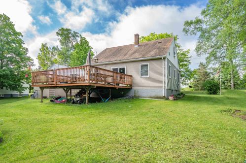 3927 Martin Rd, Duluth MN 55803-1330 exterior