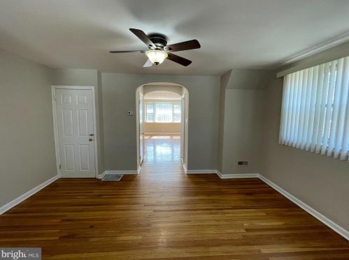 921 Friendship St, Philadelphia PA 19149-1621 exterior