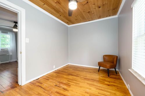 4624 1 St, Kalamazoo MI 49009-7943 exterior