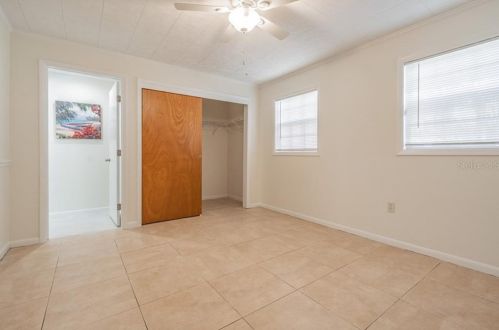 1219 Norfolk St, Tampa FL 33604-5031 exterior