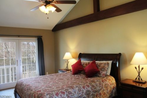 46 River Styx Rd, Hopatcong NJ 07843-1827 exterior