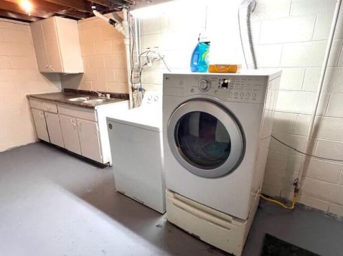 1070 James Ave, Meskegon MI  49442-2136 exterior