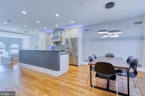 606 Christian St, Philadelphia PA 19147-2901 exterior