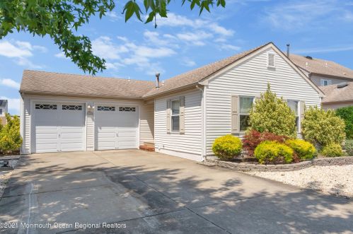 80 Storm Jib Ct, Berkeley Township NJ 08721-1417 exterior