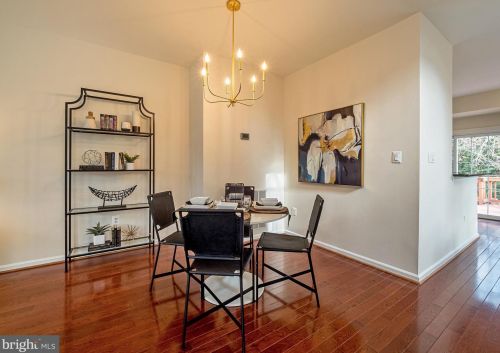 3801 Elbert Ave, Alexandria VA 22305-2058 exterior