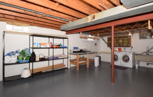 6894 Park Mnr Dr, Milwaukee WI 53224-4638 exterior