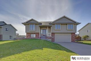 1809 Savannah Dr, Omaha, NE 68133-2397