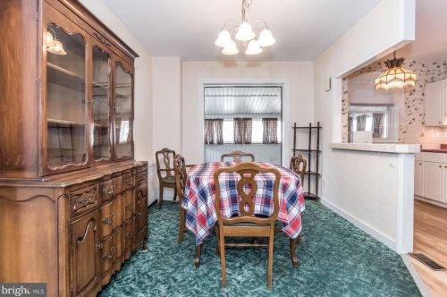 4030 Bleigh Ave, Philadelphia PA 19111-3617 exterior