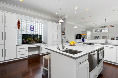 1523 School St, Chicago IL 60657-2121 exterior