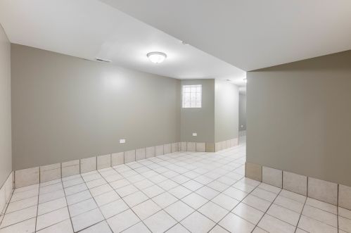 2941 Harrison St, Chicago IL 60612-3334 exterior