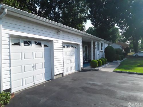 180 Olive St, Piscataway NJ 08854-1941 exterior