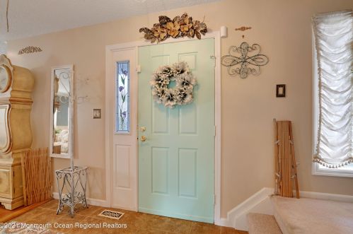 4 Cardinal Ct, Old Bridge NJ 08857-2793 exterior