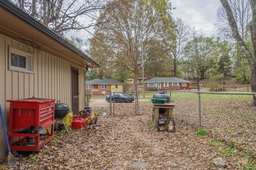 104 Pineview Dr, Monroe GA  30655-1735 exterior