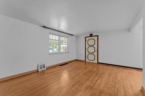 1206 Cir Dr, Pittsburgh PA 15221-4502 exterior