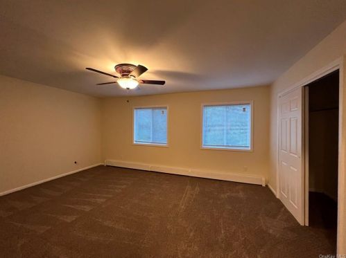 11 Aspen Rd, Middletown NY 10940-6807 exterior