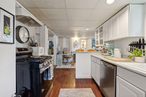 1552 Congress St, Portland ME 04102-3333 exterior