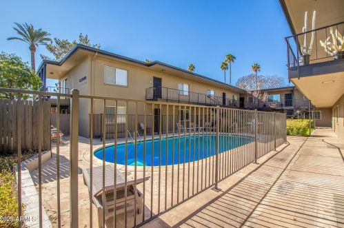 6530 12th St, Phoenix AZ  85014-1331 exterior