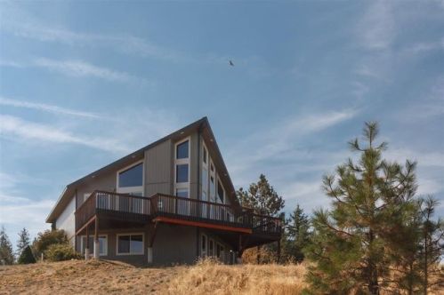 21606 Hazard Rd, Spokane, WA 99208-8238