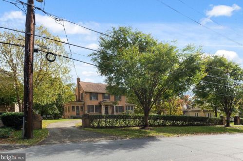 109 Forest Ave, Rockville MD 20850-1820 exterior