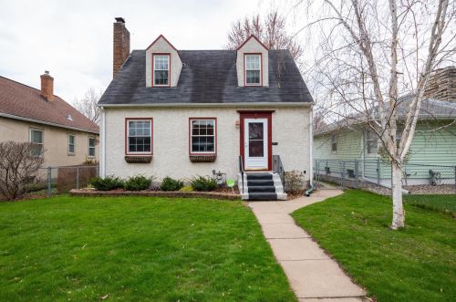 942 Eleanor Ave, Saint Paul, MN 55102-4009