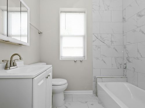 7650 Bishop St, Chicago IL 60620-4127 exterior