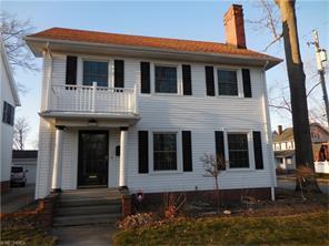 15602 Lake Ave, Cleveland OH  44107-1222 exterior