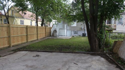 2048 70 Pl, Chicago IL 60637-4642 exterior