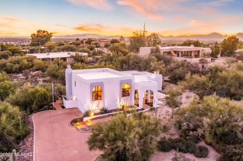 4831 Calle Bujia, Tucson AZ 85718-5218 exterior