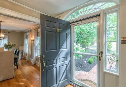 97-105 Kingwood Park, Poughkeepsie NY  12601-5448 exterior