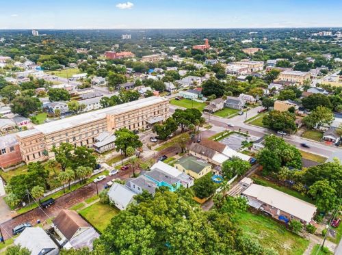 2520 Chestnut St, Tampa FL 33607-3305 exterior