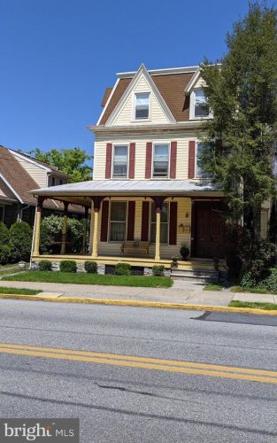 288 Main St, Hummelstown PA 17036-1723 exterior