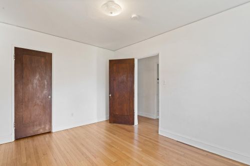 2177 69, Milwaukee WI 53213-1925 exterior