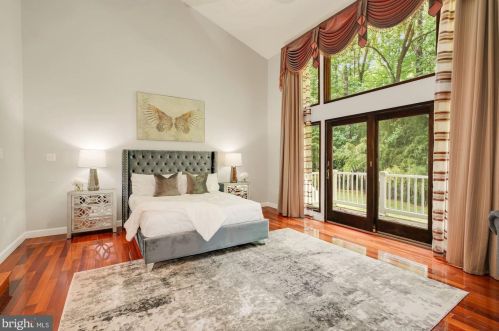 8505 Carlynn Dr, Bethesda MD 20817-4310 exterior