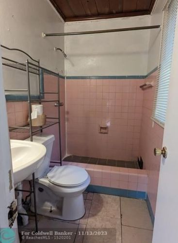 602 Texas Ct, Fort Pierce FL  34950-4032 exterior