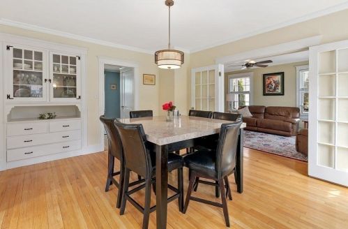 172 Middlesex St, North Andover MA 01845-3829 exterior